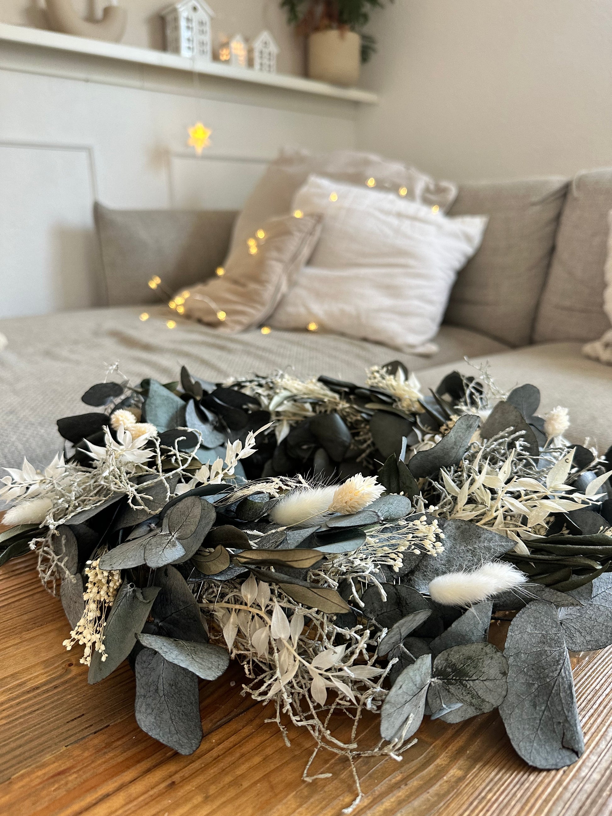 Moderner Trockenblumen-Adventskranz mit Olivenzweigen – lizasliving Concept Store