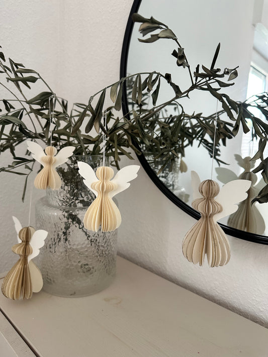 Papierengel Weihnachtsschmuck – dekorativer Baumschmuck von lizasliving