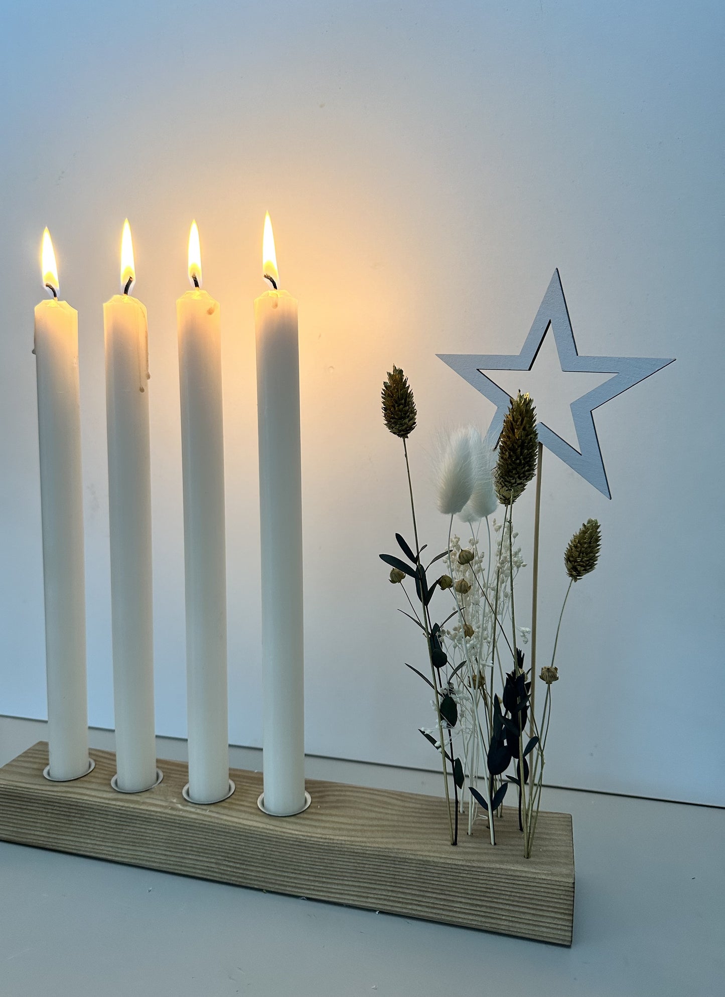 Adventsleiste aus Holz und Trockenblumen Adventskranz Trockenblumendeko Winterdeko Winterkranz