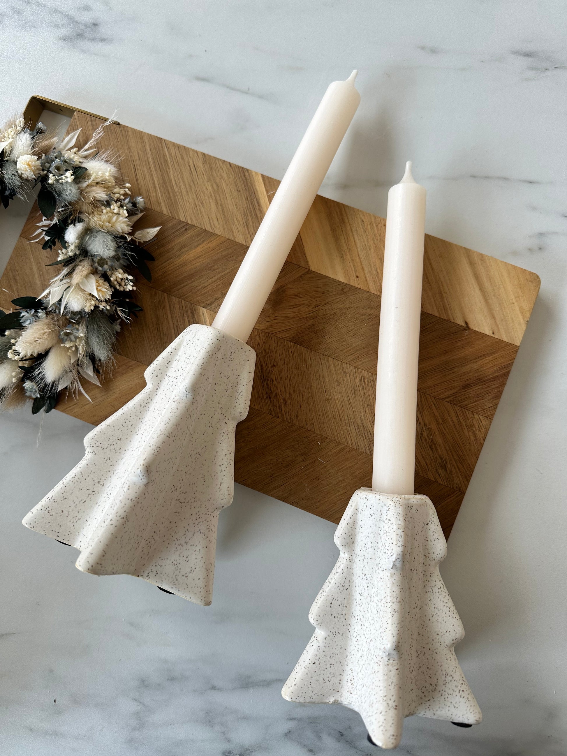 Kerzenständer Tannenbaum aus Keramik – moderne Tischdeko für Weihnachten