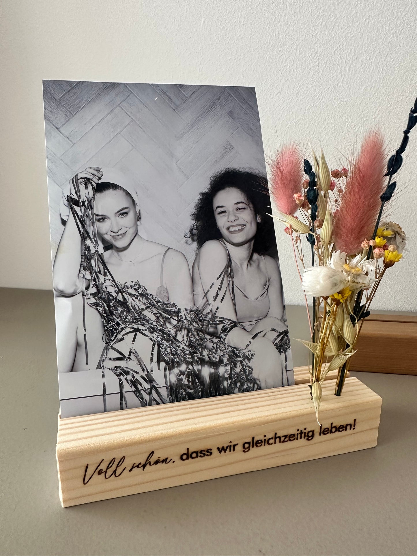 Mini Blumenleiste und Fotohalter | Voll schön, dass wir gleichzeitig leben