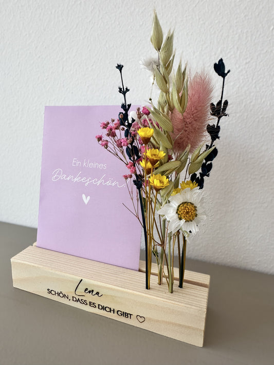 Personalisierter Kartenständer Geschenk Freundin Gravur | Miniblumenleiste Kartenhalter Schön, dass es dich gibt