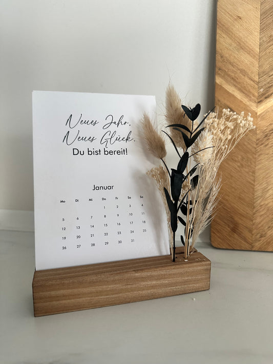 Handgemachter Kalender mit 12 Sprüchen und Trockenblumen als Geschenkidee