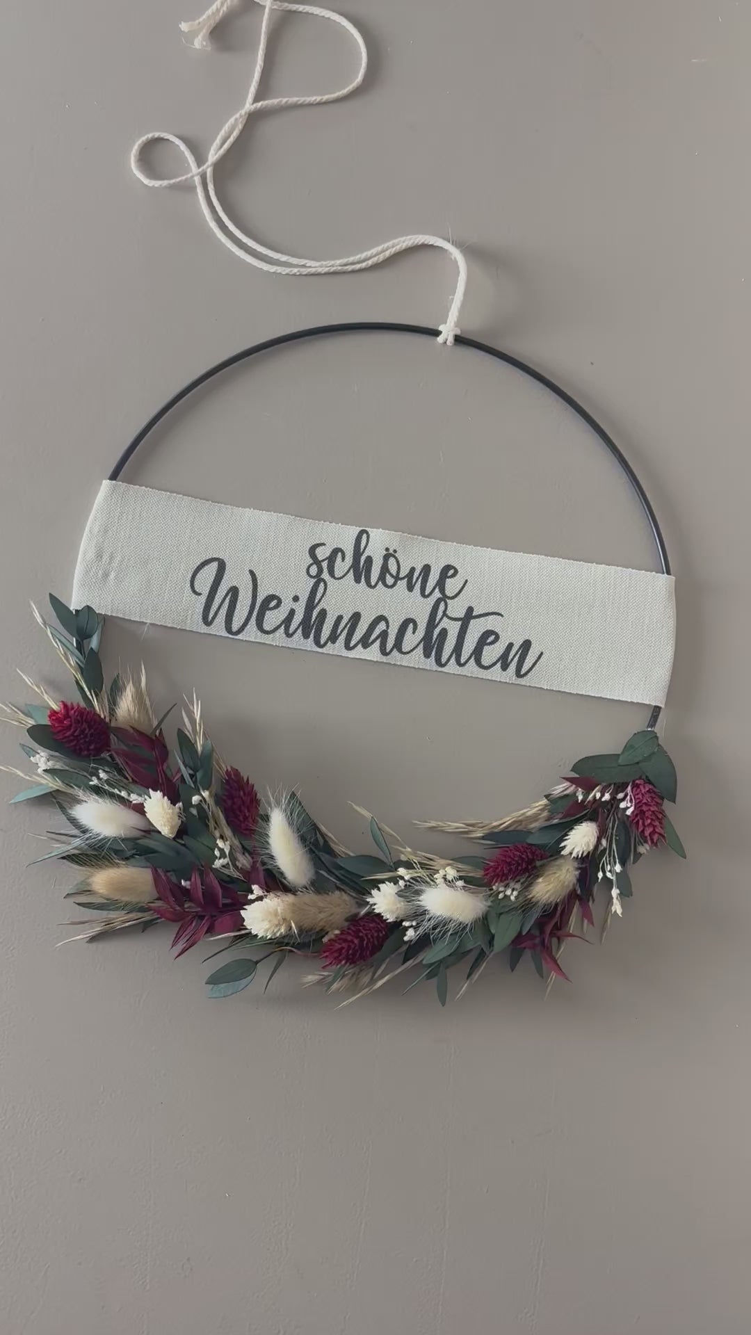 Stilvoller Trockenblumenring „Schöne Weihnachten“ – natürliche Dekoidee für Weihnachten