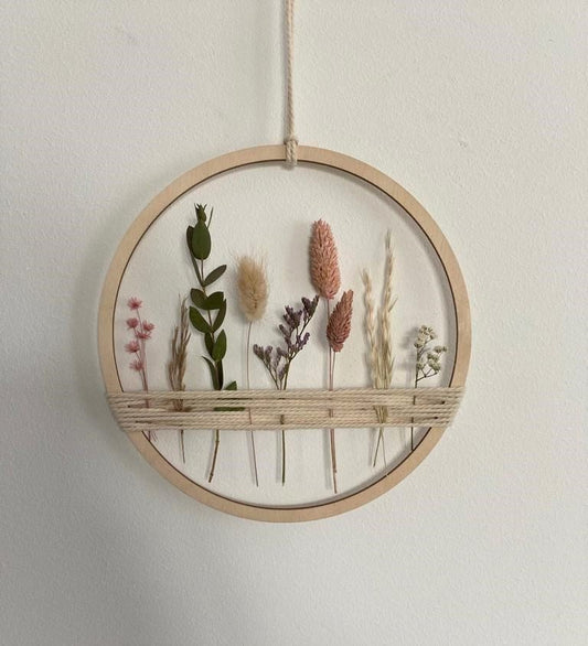 Holzring mit Trockenblumen und Gräsern bunt - Wohnaccessoire