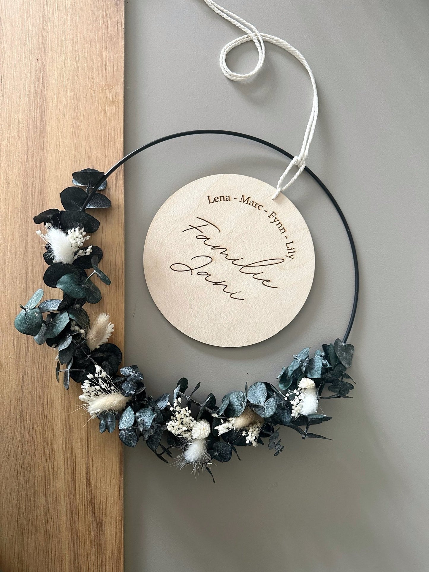 Trockenblumenkranz personalisiert mit Holzscheibe - Trockenblumen