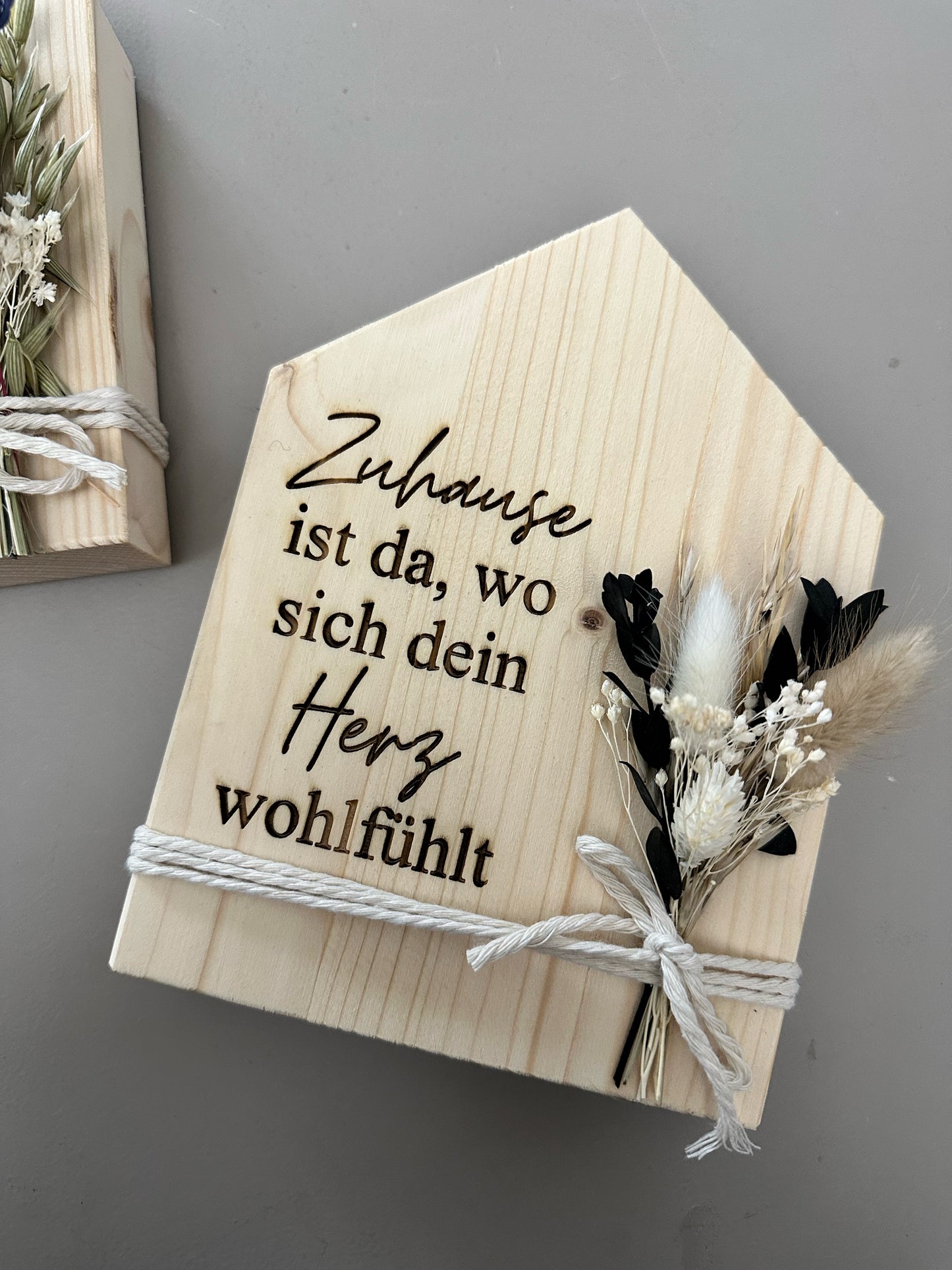 Dekohaus mit Trockenblumen | Geschenk zum Einzug