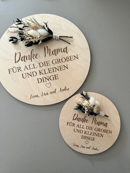 Holzschild mit Trockenblumenstrauß | personalisiertes Geschenk zum Muttertag