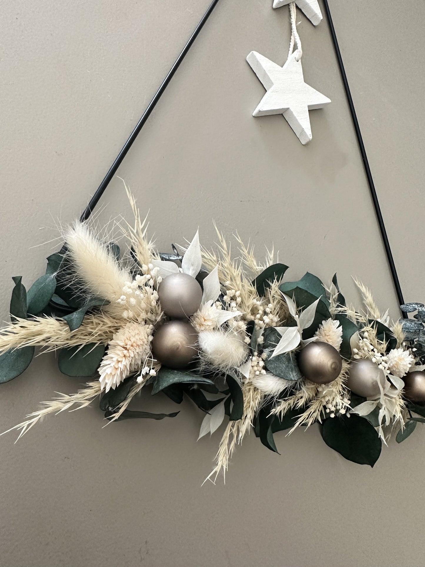 Metall Dreieck mit Trockenblumen | Weihnachtsdeko