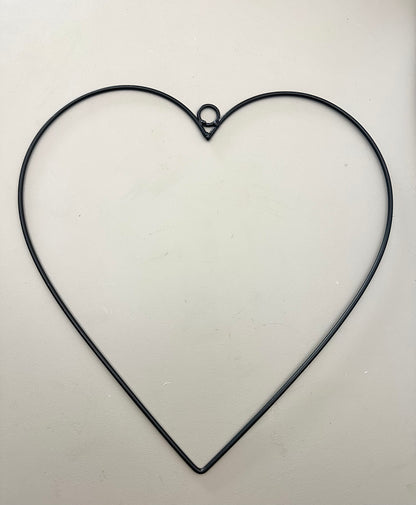 Metallherz personalisiert mit Trockenblumen