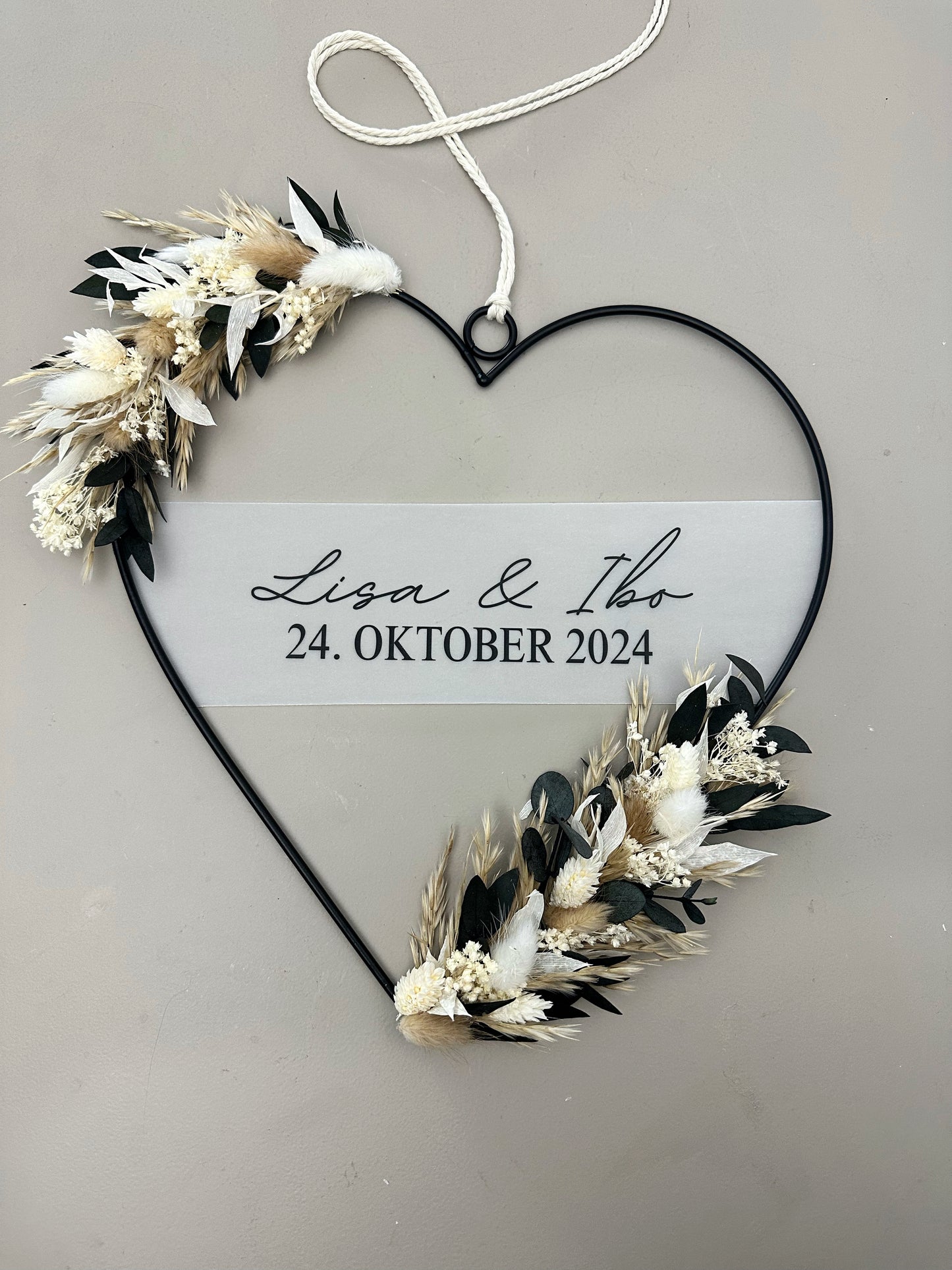 Metallherz personalisiert mit Trockenblumen