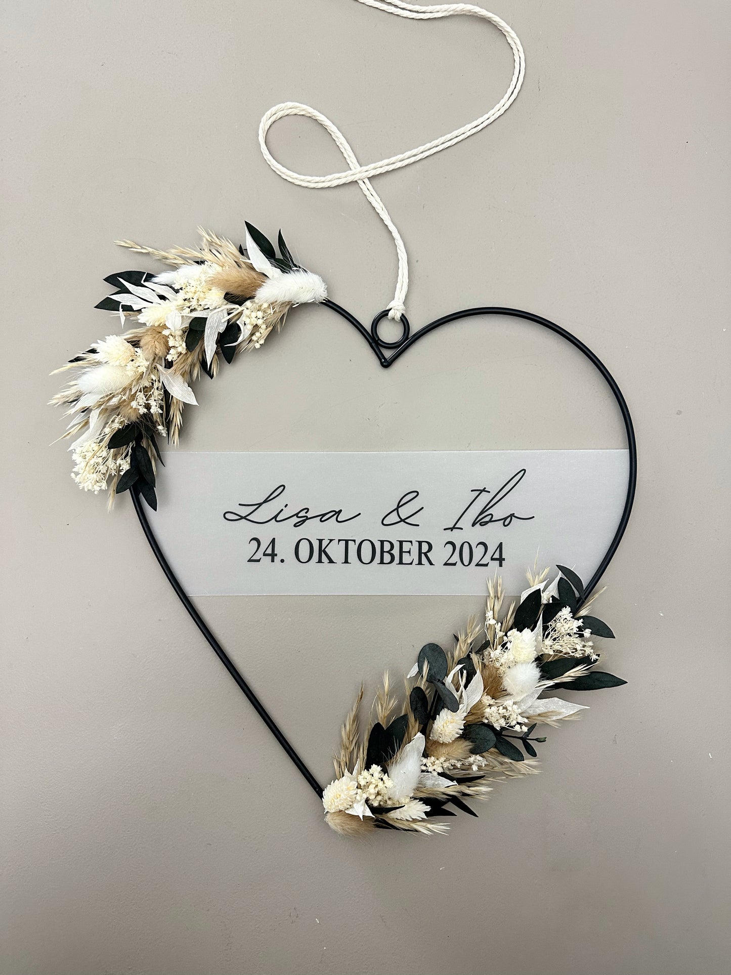 Metallherz personalisiert mit Trockenblumen