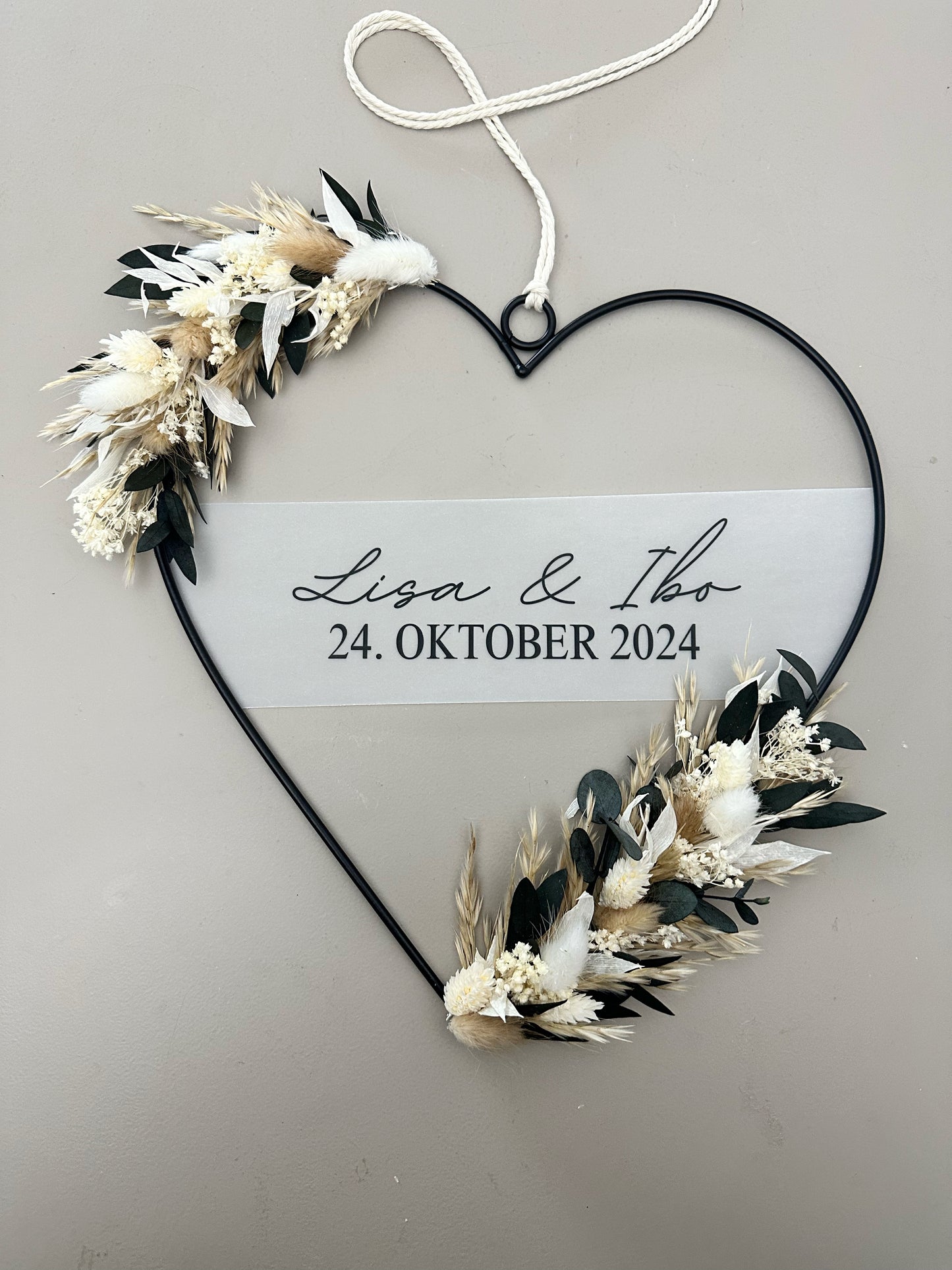 Metallherz personalisiert mit Trockenblumen