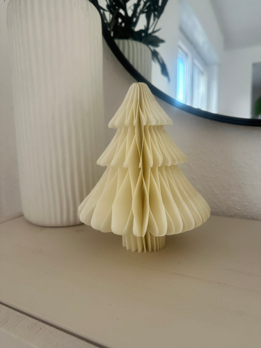 Papier-Tannenbaum von Lizasliving – liebevoll gestaltete Winterdeko