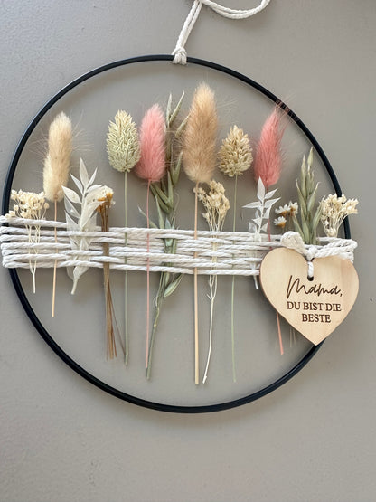 Muttertagsgeschenk | Metallring mit Trockenblumen und Holzherz | Trockenblumenring