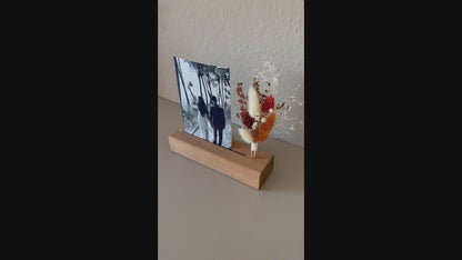 Flower bar and photo/card holder with dried flowers 