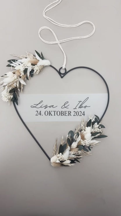 Metallherz personalisiert mit Trockenblumen