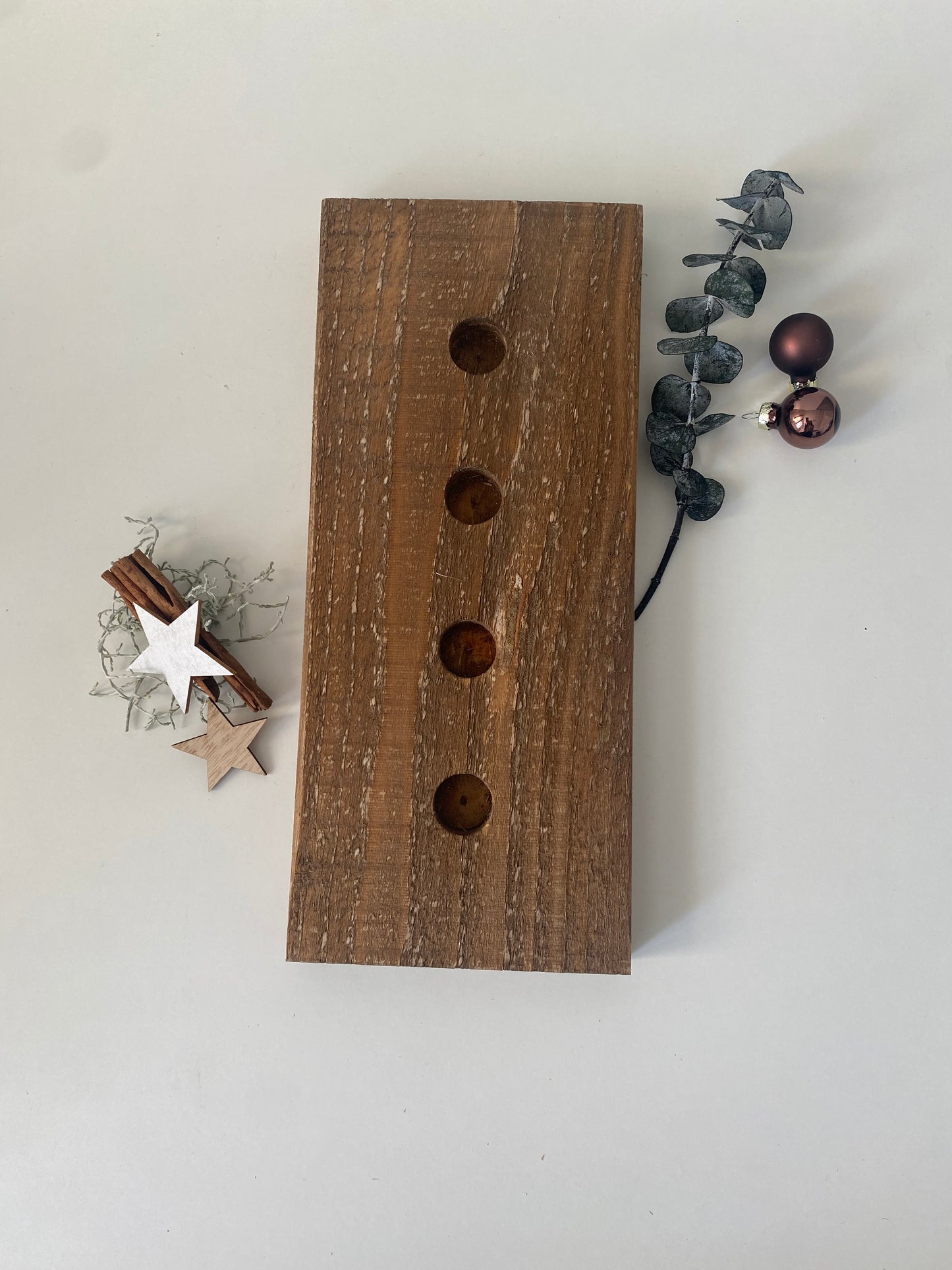 Candle board made from recycled wood | advent wreath