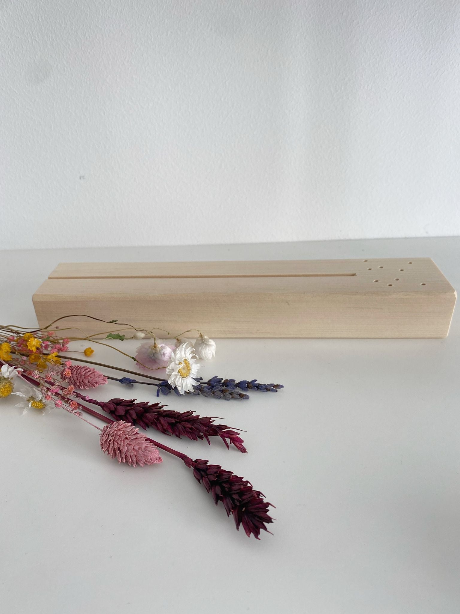 Blumenleiste und Foto-/Kartenhalter mit Trockenblumen - Wohnaccessoires - bestellen und kaufen