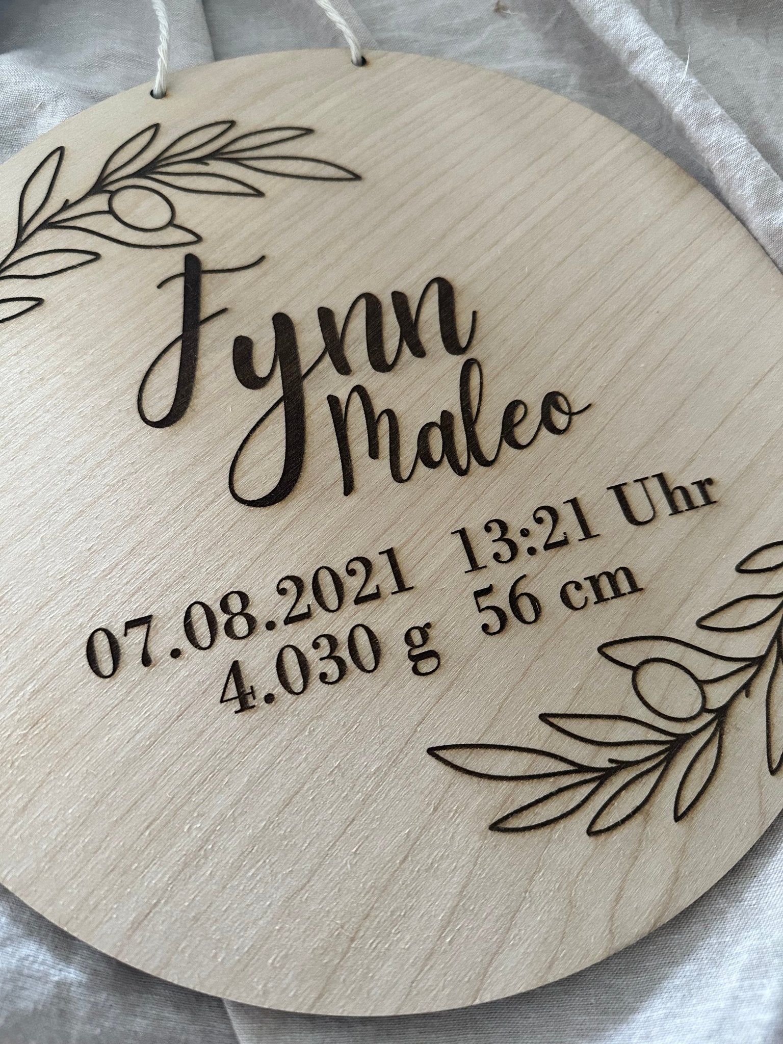 personalisiertes Holzschild mit Geburtsdaten - Wohnaccessoire