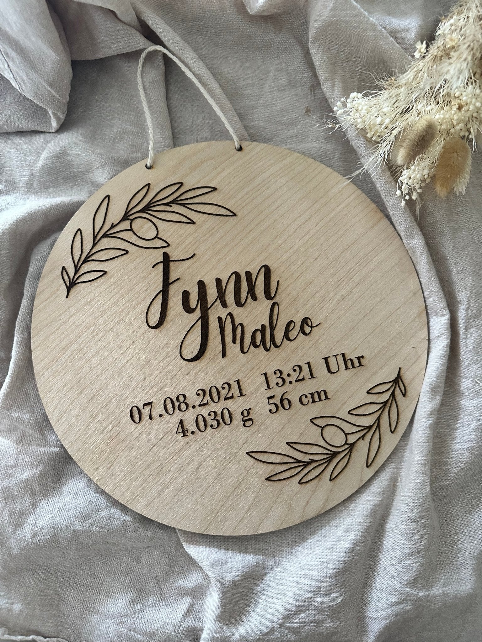 personalisiertes Holzschild mit Geburtsdaten - Wohnaccessoire